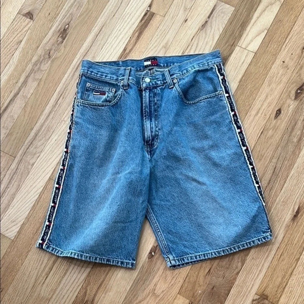 Vintage 90s Tommy Hilfiger Blue Jean Shorts Relaxed Fit